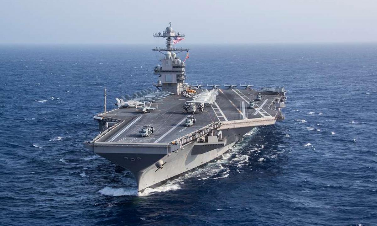 Didžiausias pasaulyje laivas tolsta nuo Irano. Tai gali būti jo misijos pabaiga