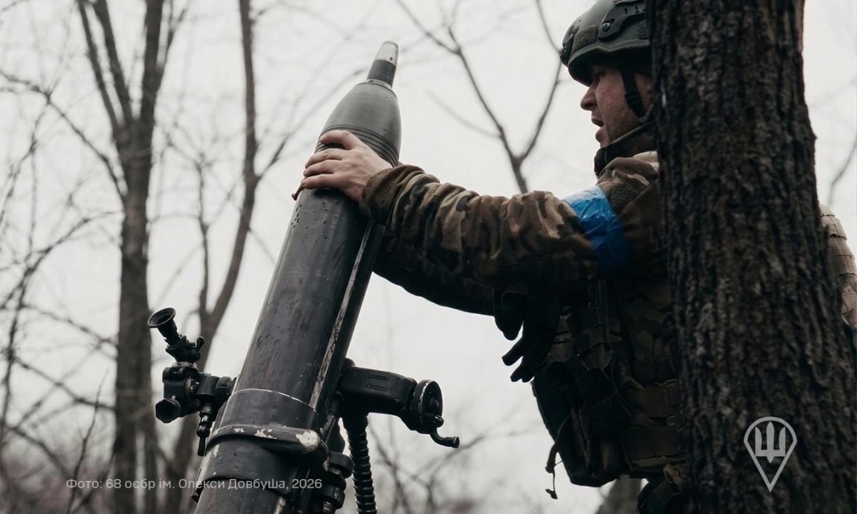 B. Hodgesas: „Slapti susitarimai dėl Ukrainos likimo jau sudaryti. Viskas išaiškės šią vasarą“