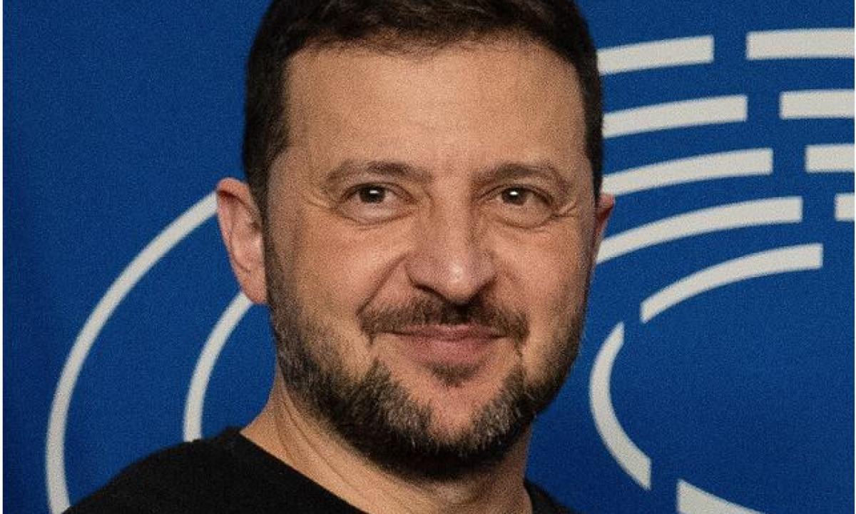 ZELENSKIO PAJAMŲ DEKLARACIJA: milijonai grivinų, „Range Rover“ ir prabangos prekių ženklai – ką 2025-aisiais uždirbo Ukrainos lyderis?