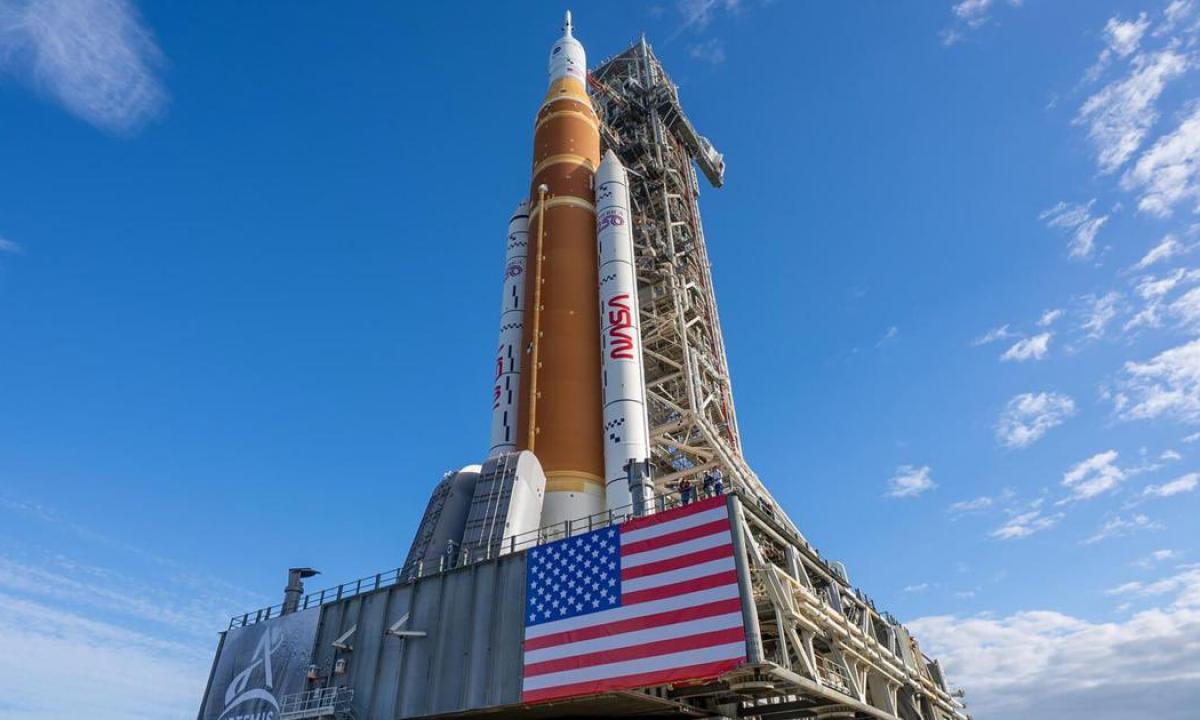 Pasaulis užgniaužęs kvapą. „Artemis 2“ kyla į Mėnulį. Kada ir kur galima stebėti NASA misiją? (VIDEO)