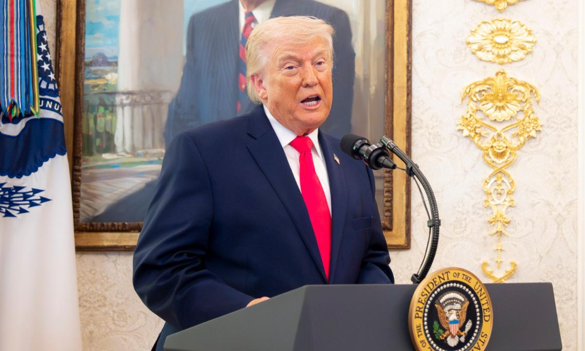 Taip, jis gali tai padaryti. Kritinė skylė Trumpo logikoje