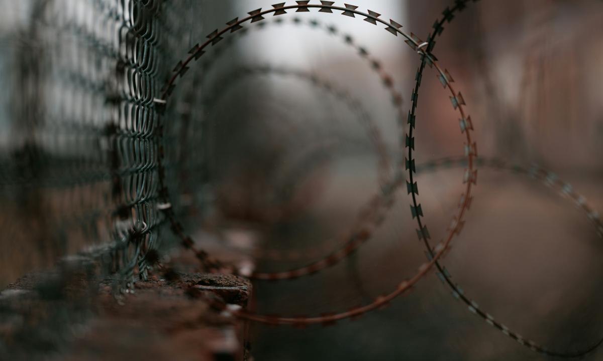 Pasaulis ūžia. „Nevykite ten.“ Kas nutiko lietuviui