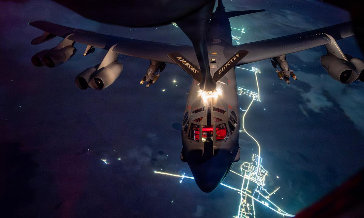 „Derybos mūsų nebedomina.“ Iranas drąsiai stoja prieš JAV 