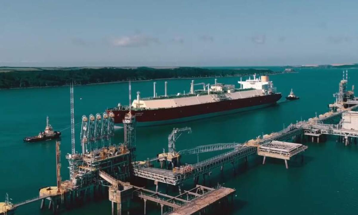 Netikėtas lūžis: nauja supervalstybė