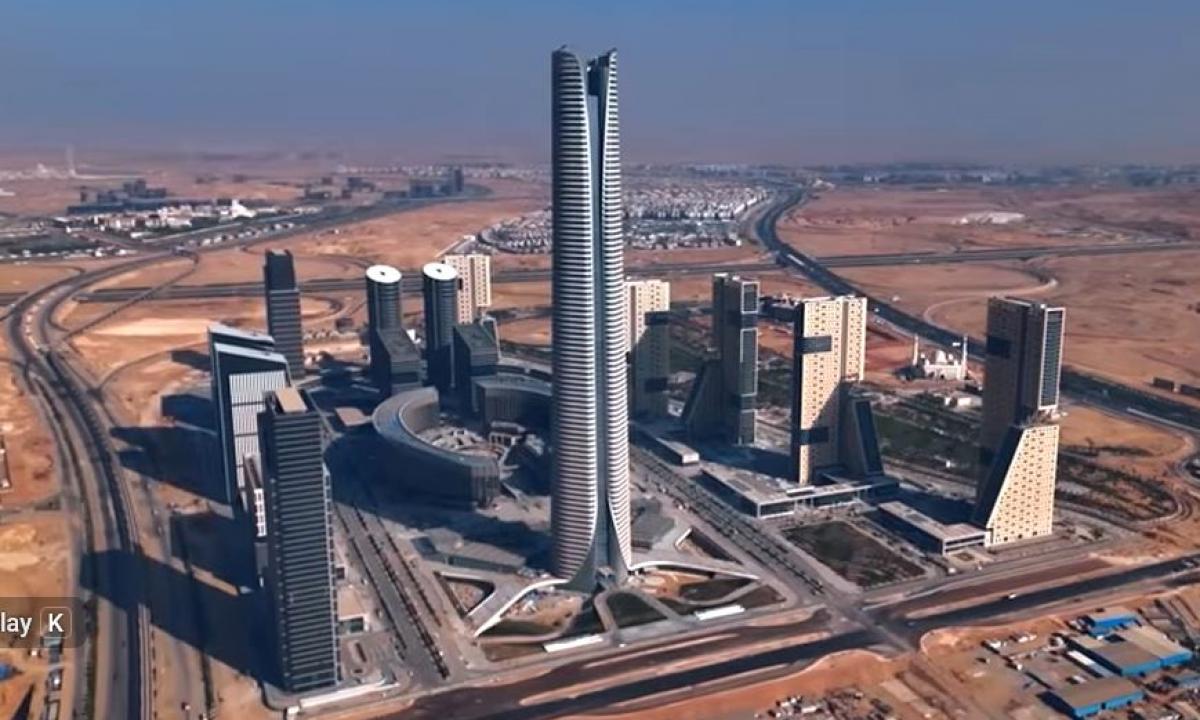 Faraonų kerštas: jie stato 58 milijardų vertės „piramidžių schemą“ – tai išgelbės šalį ar ją sužlugdys? (Video)