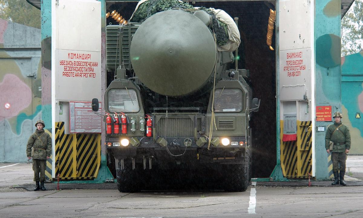 „Jie kurs atominį ginklą!“ Rusija užsiputojo