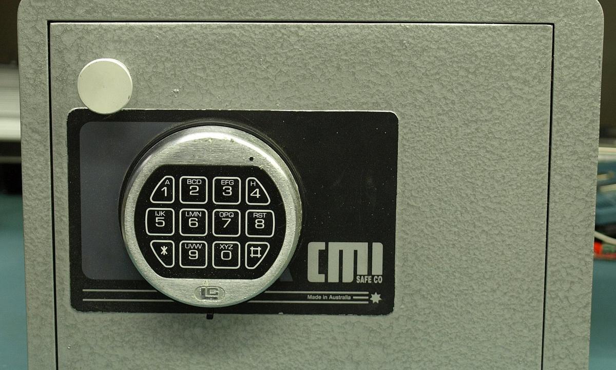 Vienas smūgis ir jūs be pinigų: šalies centrinis bankas skelbia skubų perspėjimą – skaitmeninis rojus gali virsti pragaru