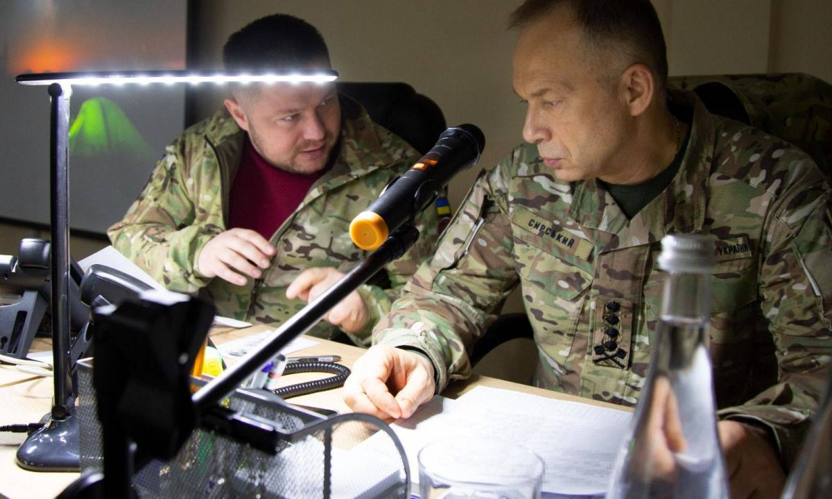 Vadas priekinėse linijose: jie skubiai stiprina gynybą trijų sričių sandūroje (Foto)