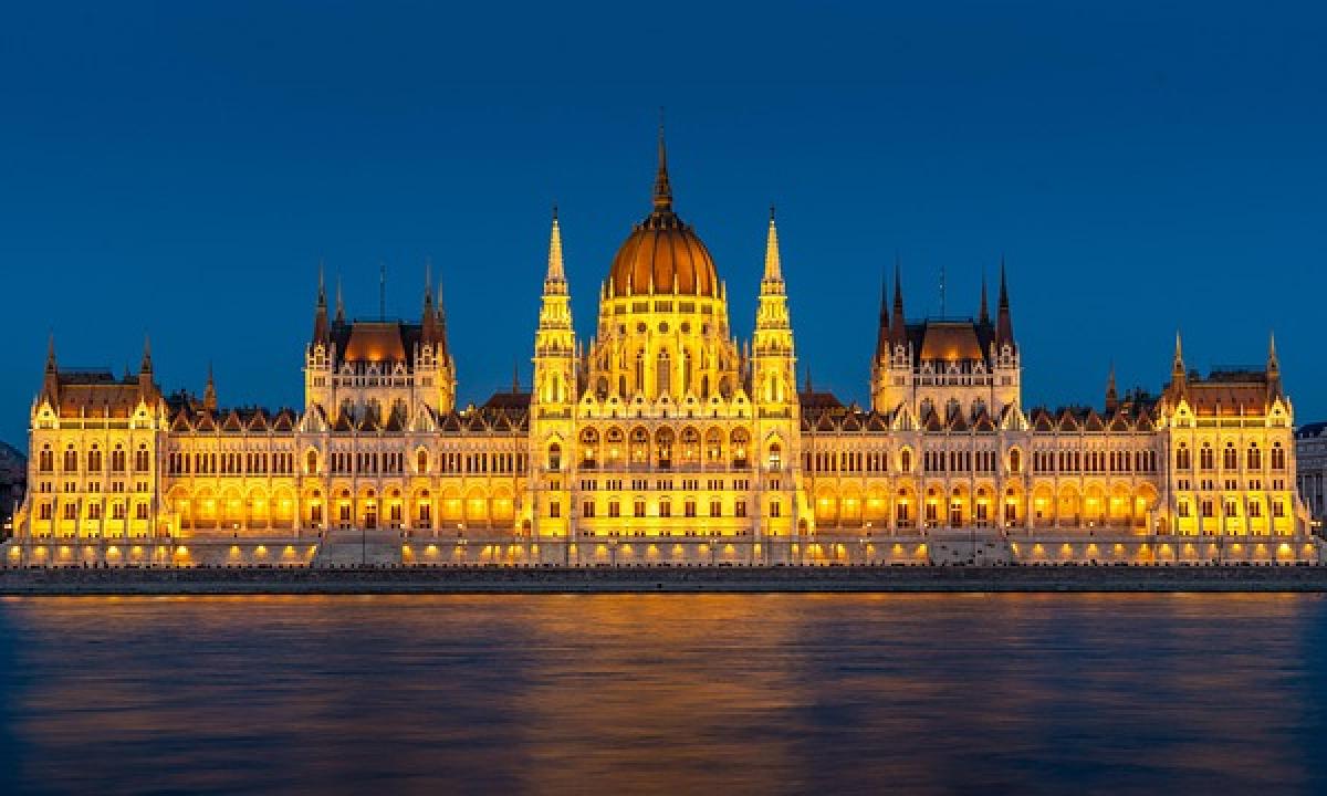 Istorinis lūžis: štai kaip atrodo 24 metus lauktas visuomenės nubudimas