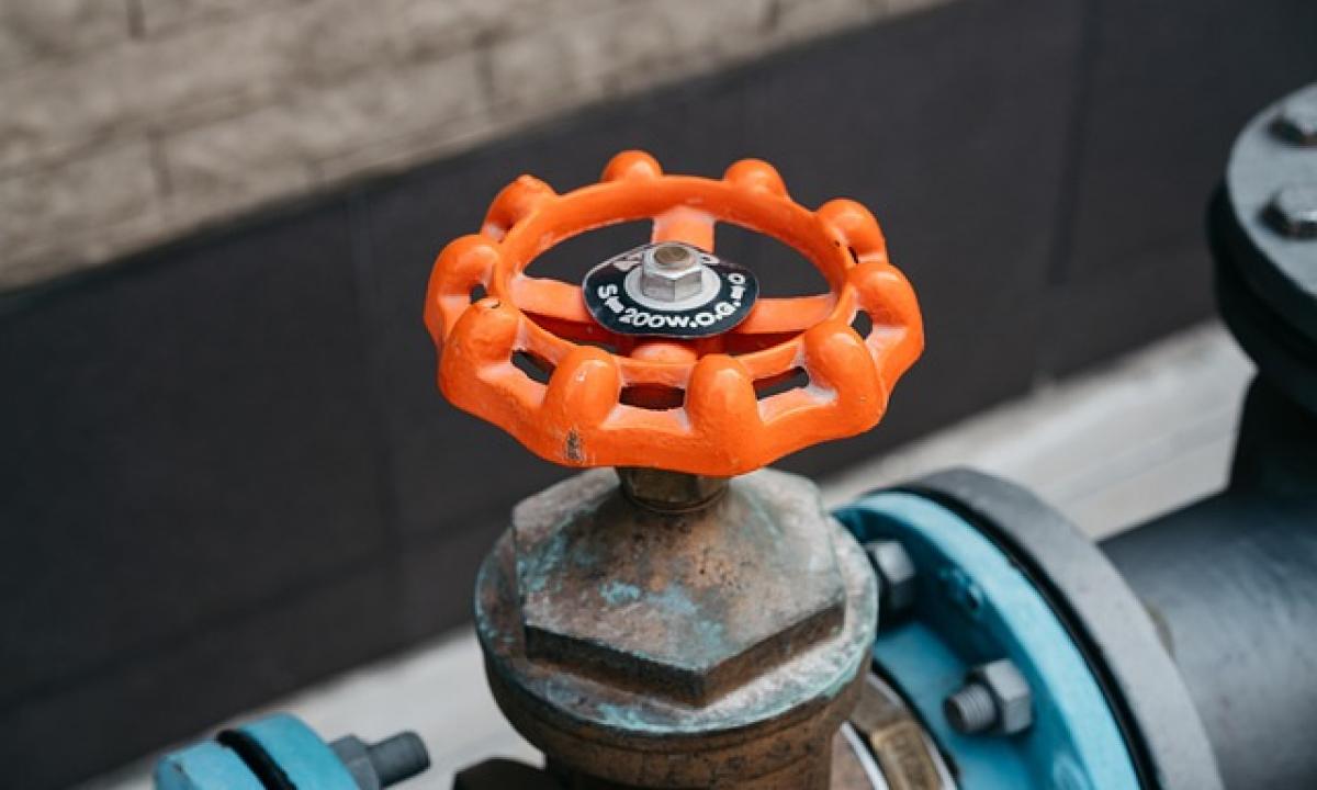 Nurašytas vamzdis vėl ant stalo: jie reikalauja grįžti prie to, ką kiti užkasė