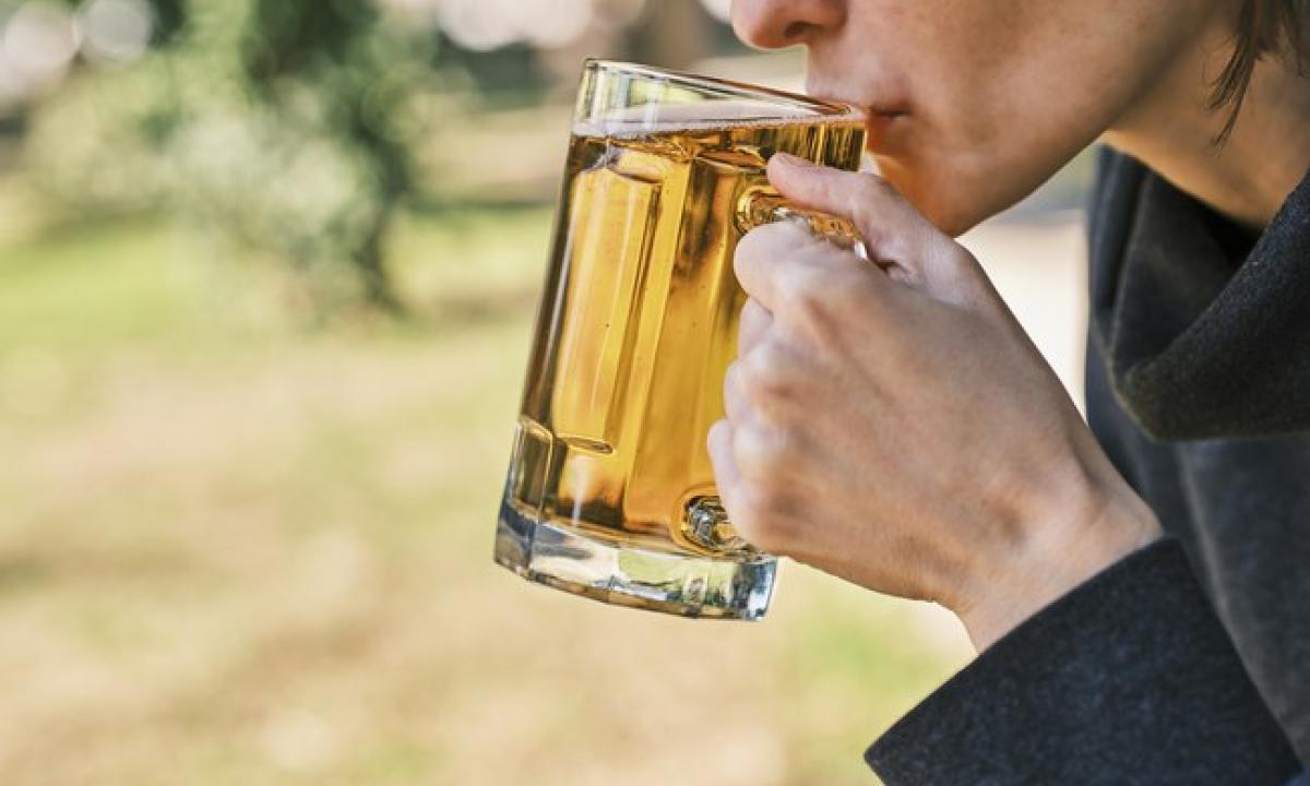 „Būtina!“ Neurologas įvardijo amžių, kada reikia visiškai atsisakyti alaus