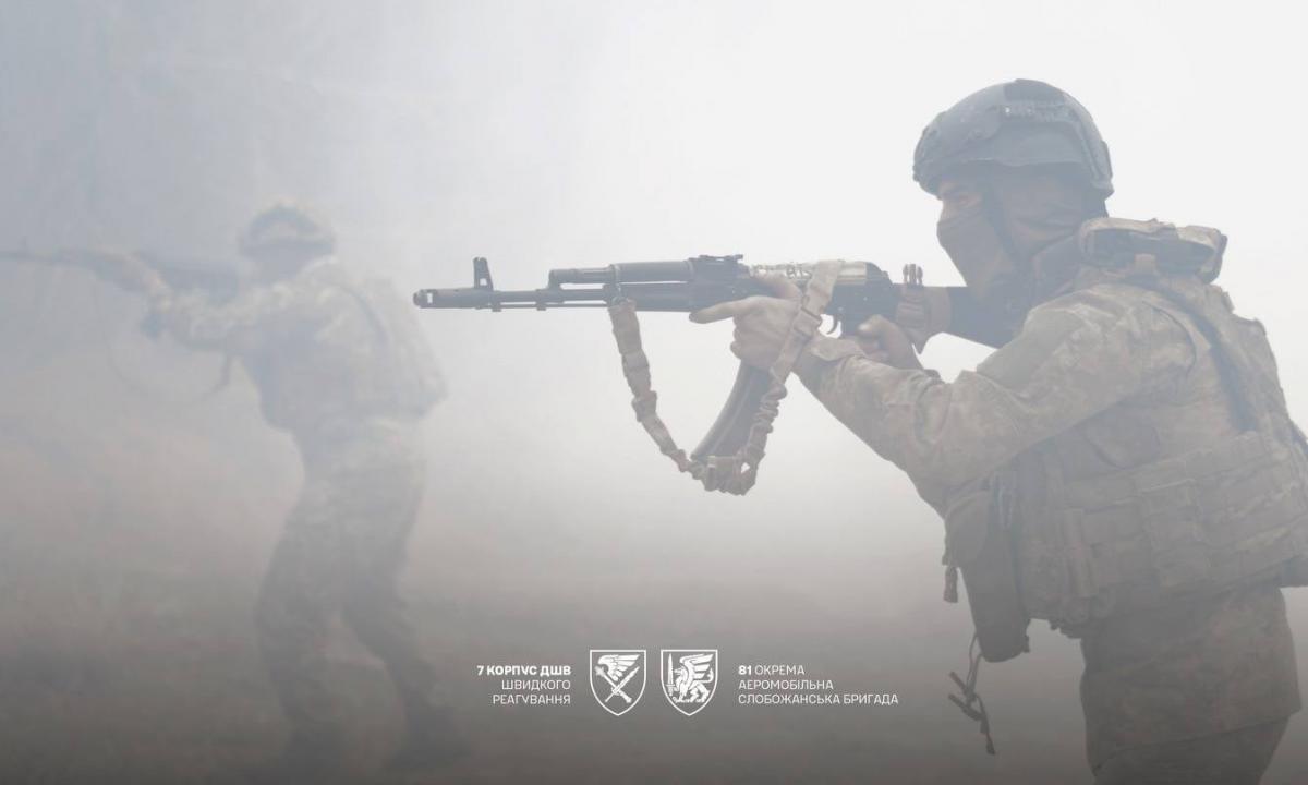 Sumų regionas praranda kilometrus dėl Rusijos atakų, o Zelenskis tyli: pavojingo domino efekto pradžia?