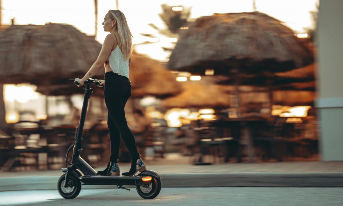Policija skyrė masines baudas už elektrinius paspirtukus: „Pagaliau“