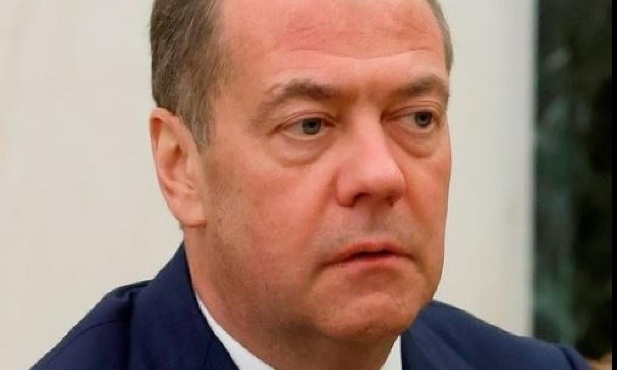 Medvedevas nusitaikė į Europą: Rusijos smūgių tikslas dronų gamyklos, taip pat ir Baltijos šalyse