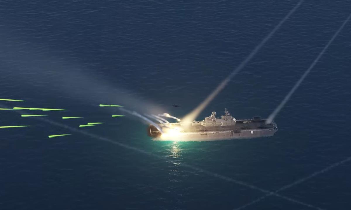 Kas tai per monstras? Pastebėtas naikintojas su ginklu, kurio neturėtų būti