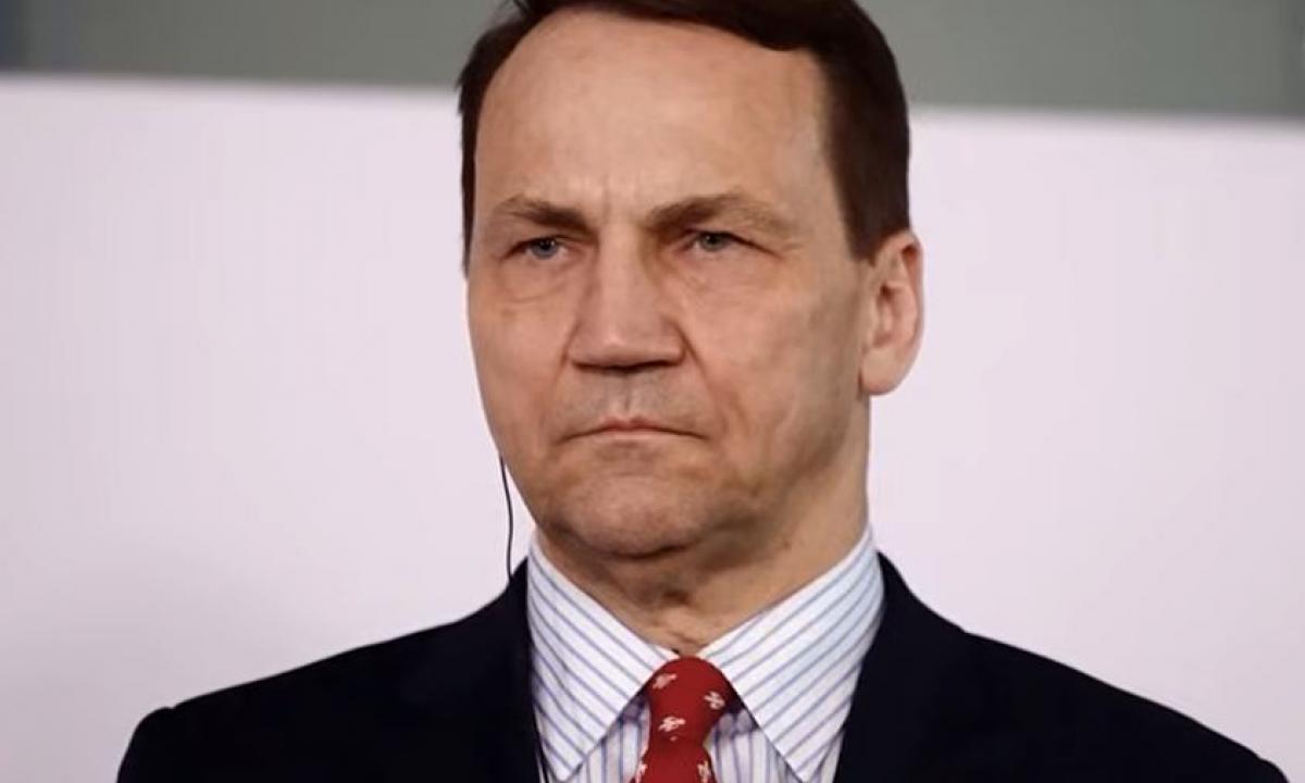 Varšuva trenkė kumščiu į stalą: Ukrainos laukia šaltas dušas – „to nebus“ 