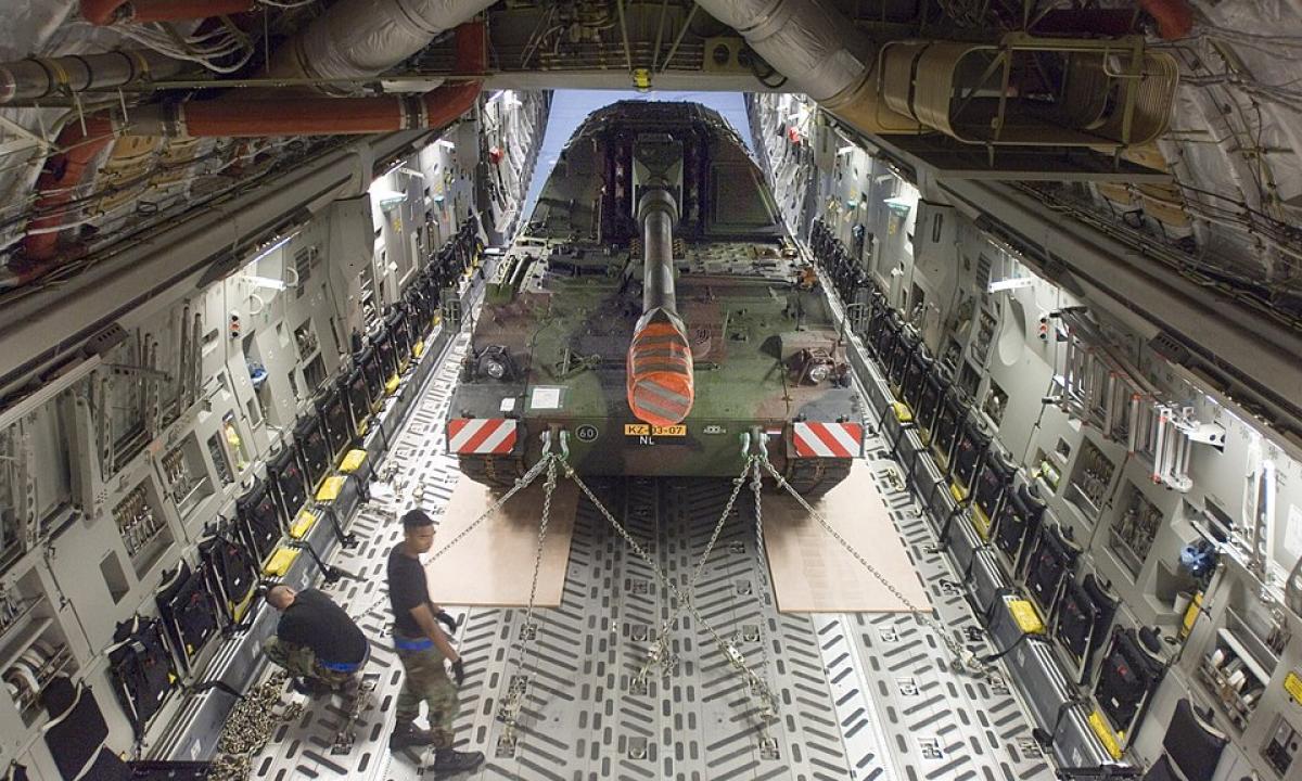 „Jie mums padeda labiau nei amerikiečiai.“ Zelenskis parodė į tą šalį