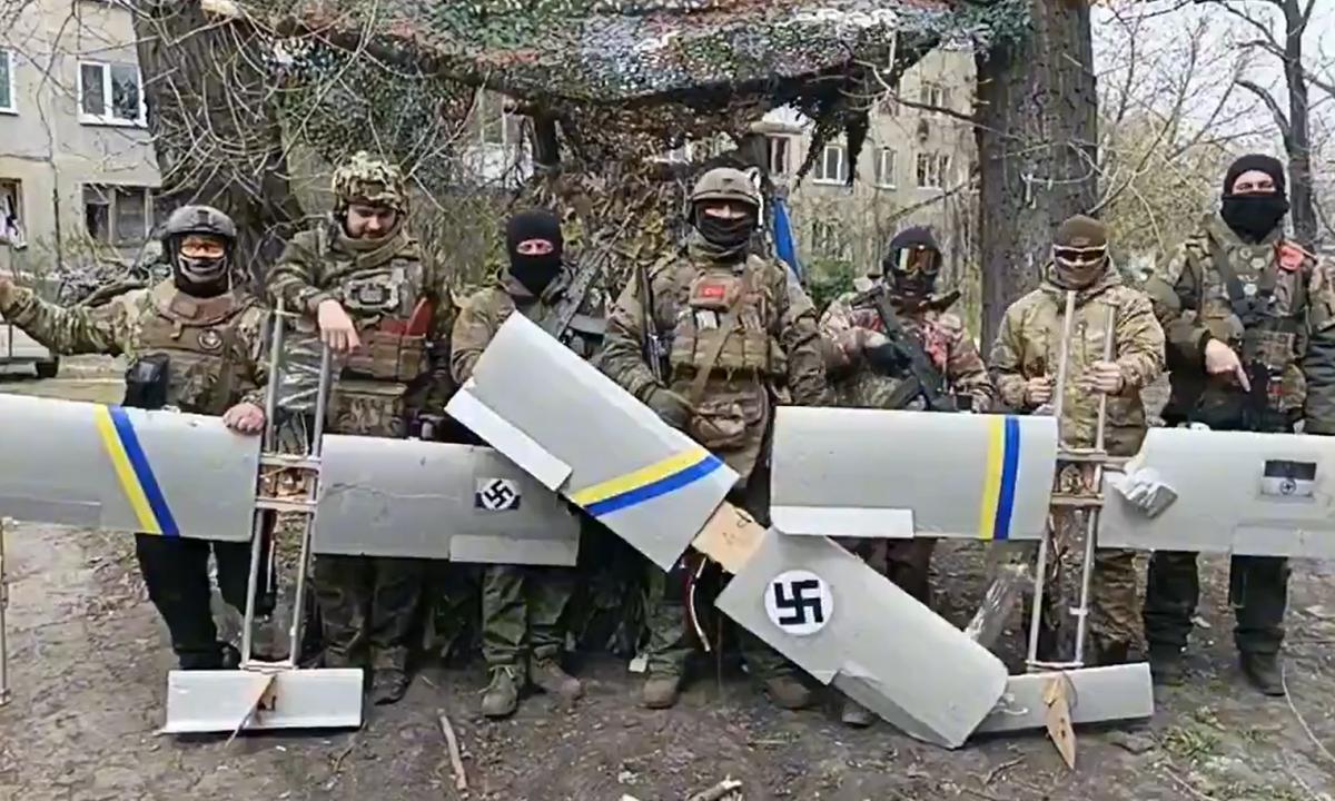 „Tęsiame senelių kovą.“ Ką čia nufilmavo rusai (Video)