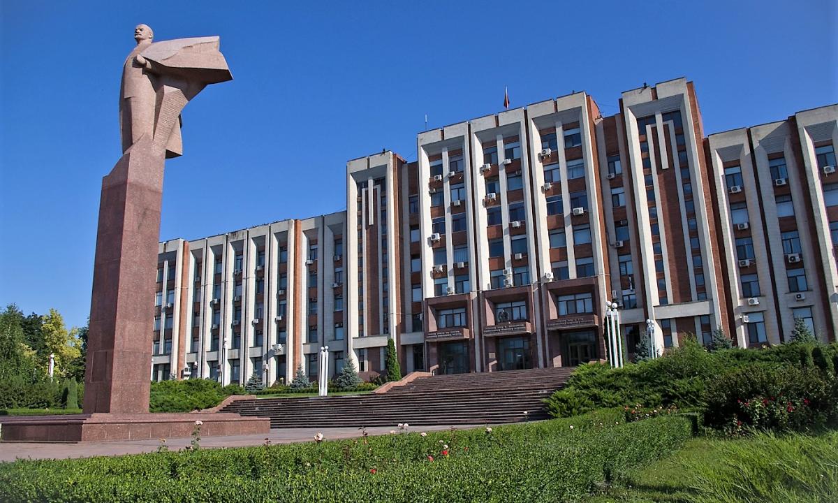 Rusai įstrigo Padniestrėje? Drebinantis Moldovos sprendimas