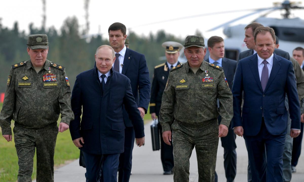 Putinas nori pakartoti „Donecko scenarijų“ vienoje iš Baltijos šalių: atskleistas Rusijos planas