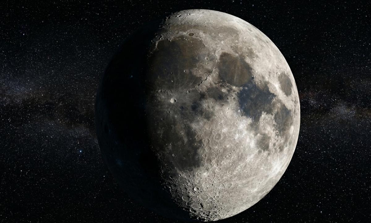 Mėnulio magija: kodėl jo ryškumas mus apgauna?