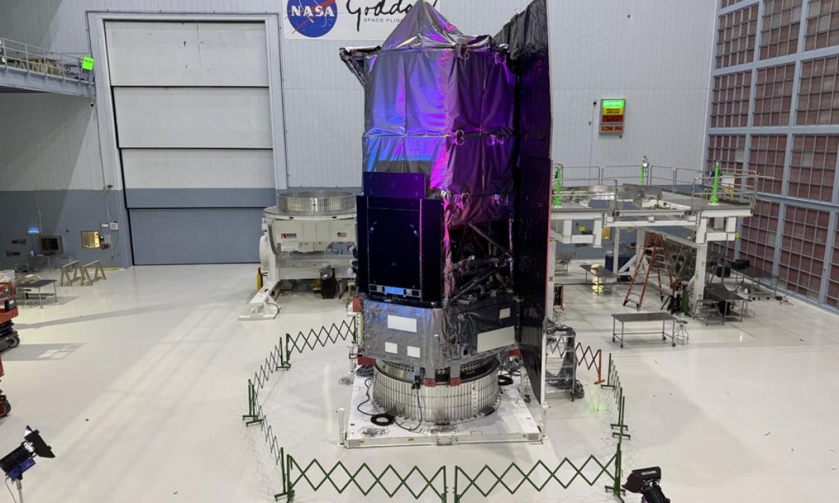 Į dangų kyla kolosas. „1000 kartų greitesnis ir 500 terabaitų per metus“ (VIDEO)