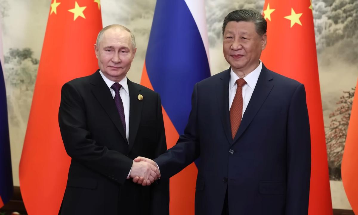 Kinijos  „desantas“ Kryme? 6000 bazinių stočių jau seka kiekvieną jų žingsnį