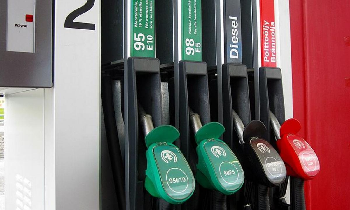 Lietuva ribos degalų kiekį: nuo gegužės 3 d. įsigalioja griežtos taisyklės