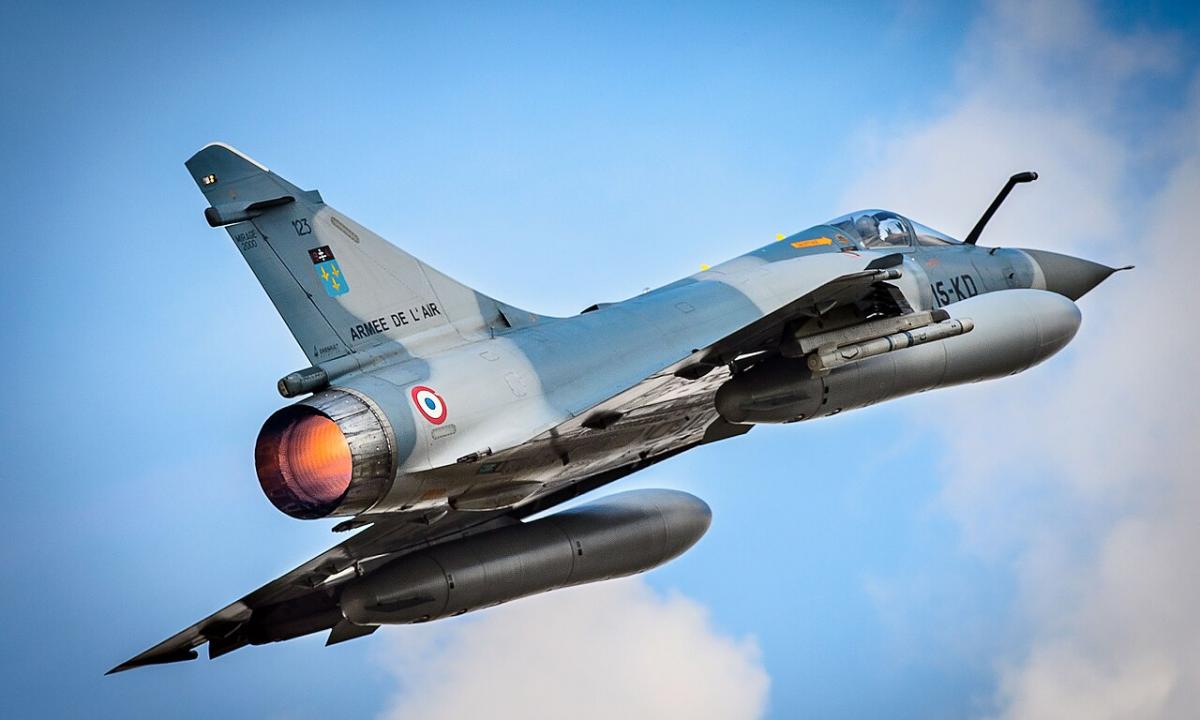 Armija paruošta: 15 000 karių jau laukia (Foto)