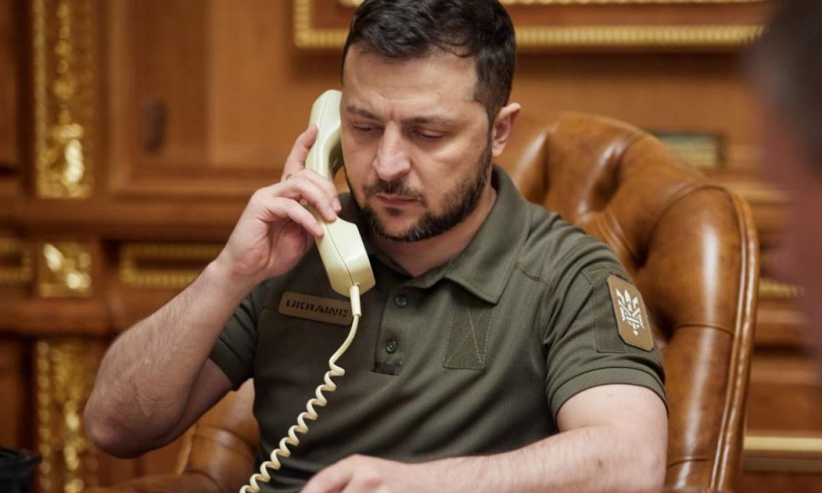 Zelenskio rankose – slapti Kremliaus dokumentai: frontas pasikeis neatpažįstamai