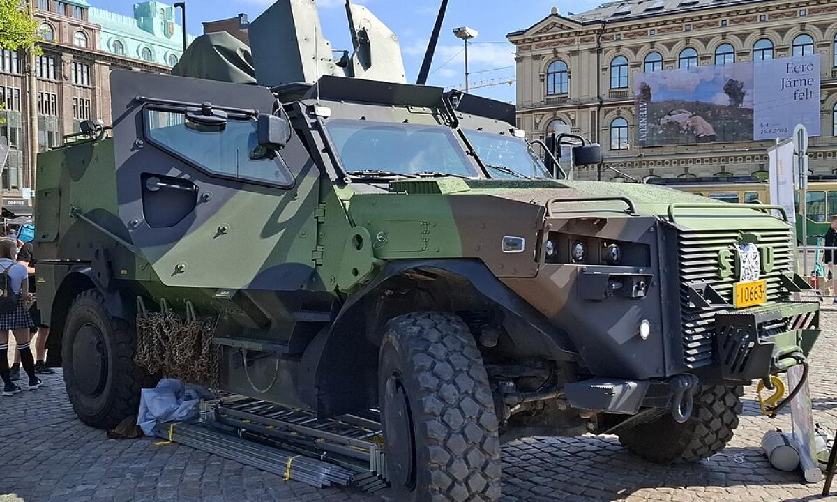 Nežinoma, kas juos atsiuntė. Jie jau kovoja fronto linijose