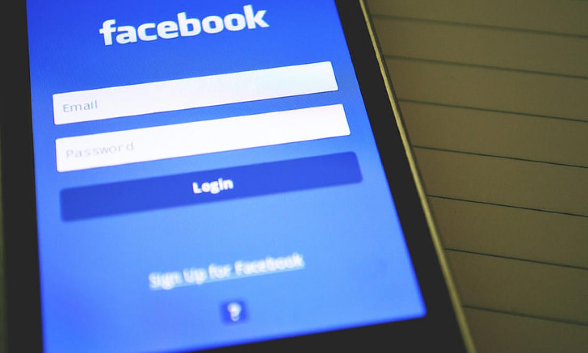 Kas nutinka žmogaus „Facebook“ paskyrai po mirties?