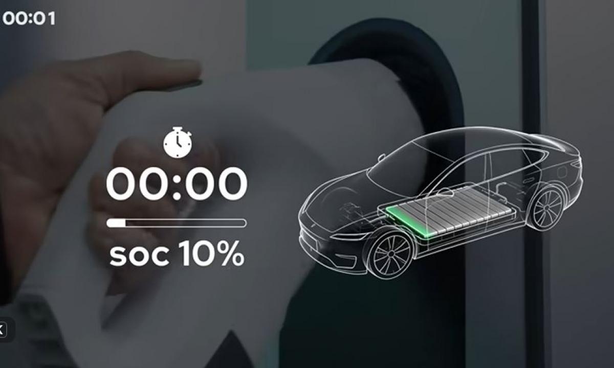 98 % per 6 minutes: nauja baterija gali „nužudyti“ degalines (Video)