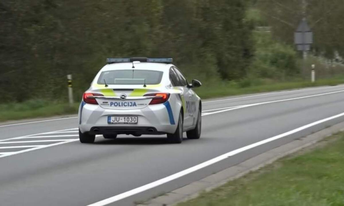 Manevras po didinamuoju stiklu: ateina naujieji arbitrai