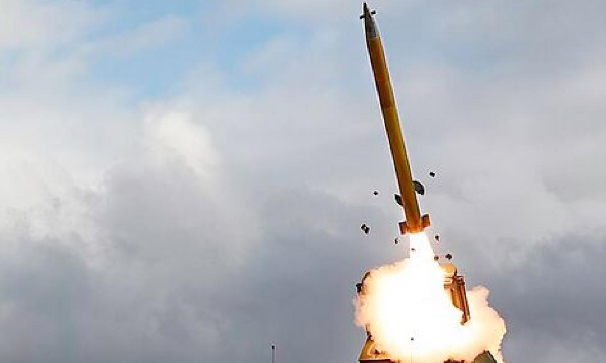 Lietuva galanda dantis: JAV nuo konvejerio nuriedėjo pirmosios mums skirtos HIMARS (Foto)
