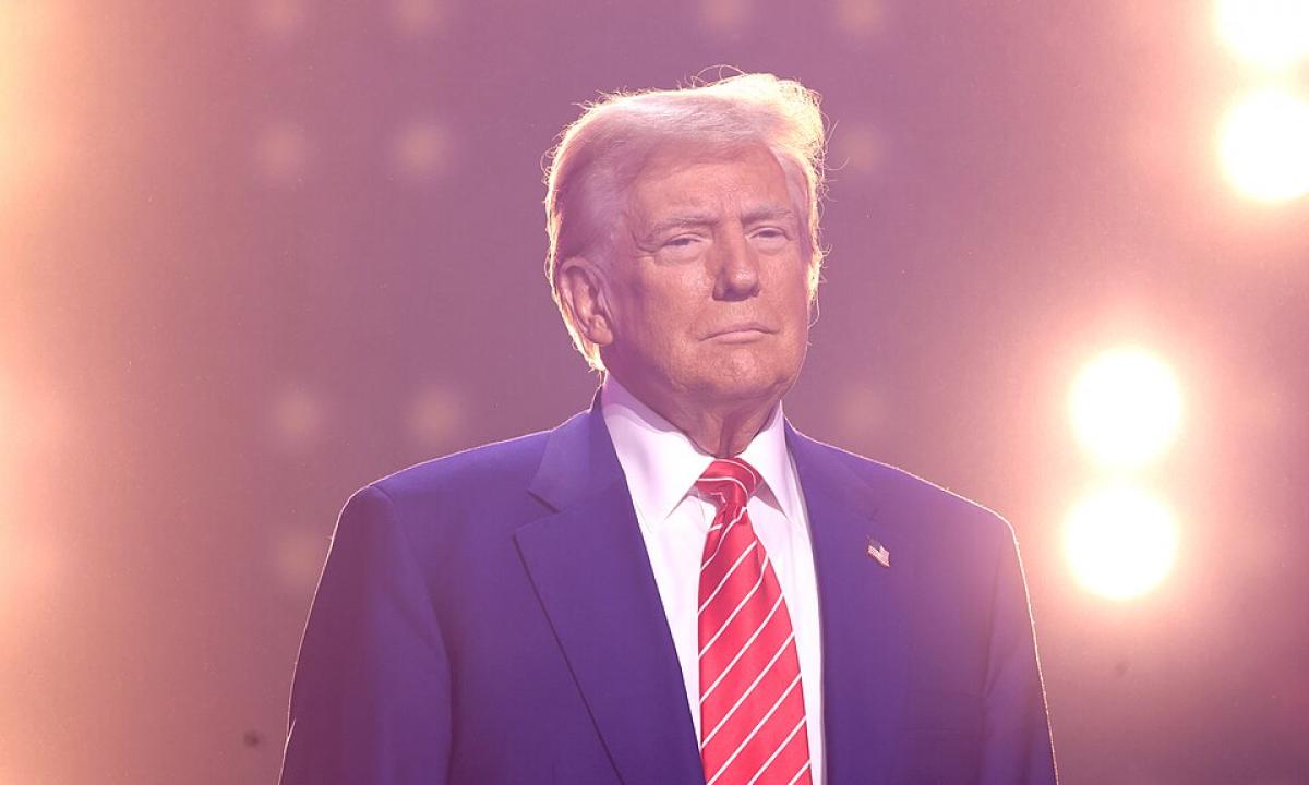 Trumpo administracija ruošiasi pralaimėjimui. „Jie ras priežastį mano apkaltai“