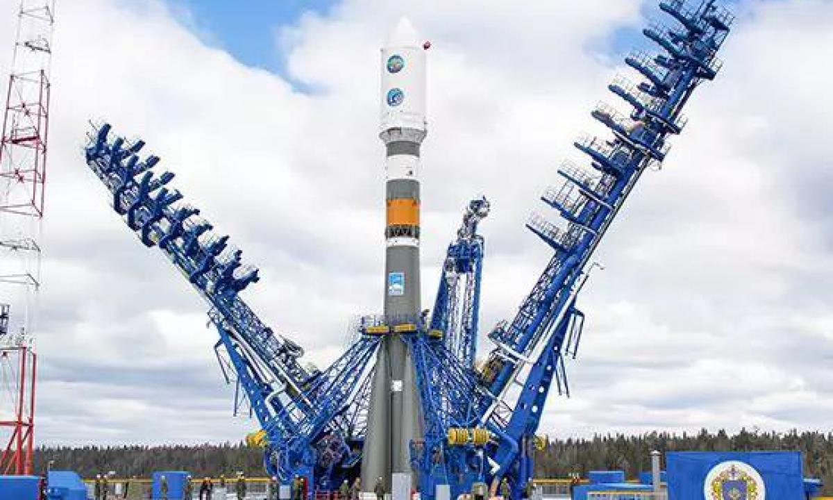 Rusai kažką rezga kosmose. Du palydovai yra rekordiškai arti vienas kito