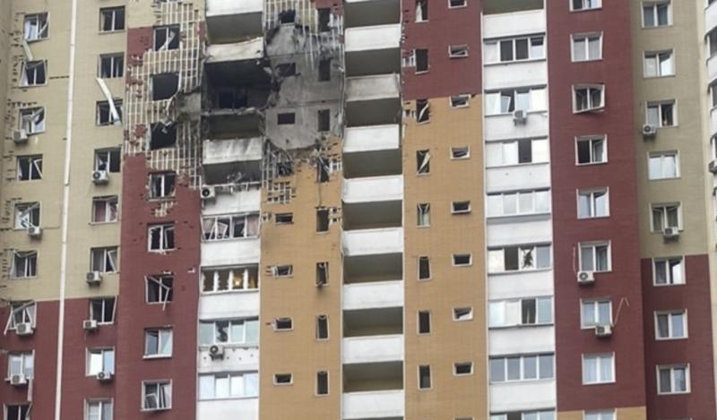 Daugiabutis Kyjive po rusų atakos balandžio mėnesį
