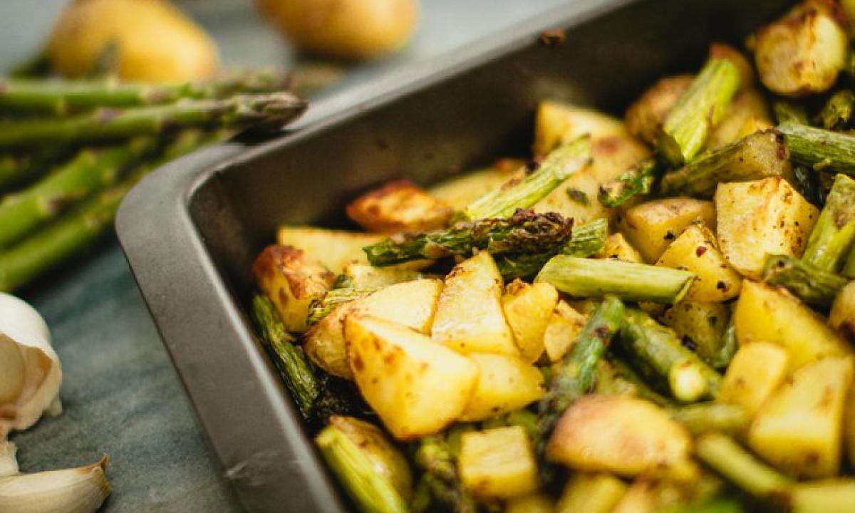 „Nesveikas“ maistas, kurio turėtumėte valgyti daugiau. Mažina svorį ir naudinga sveikatai