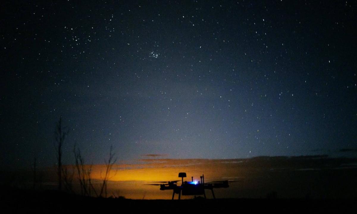 Neįtikėtina gelbėjimo operacija: ukrainiečiai pasitelkė droną „Vampyras“ išlaisvinti belaisvius (Video)