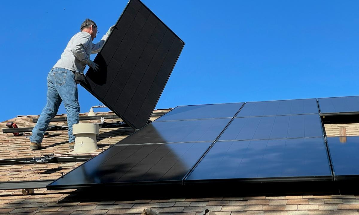 Lietuvių pamėgtas prekybos tinklas meta iššūkį energetikams: elektros jėgainė – tiesiog pirkinių krepšelyje!
