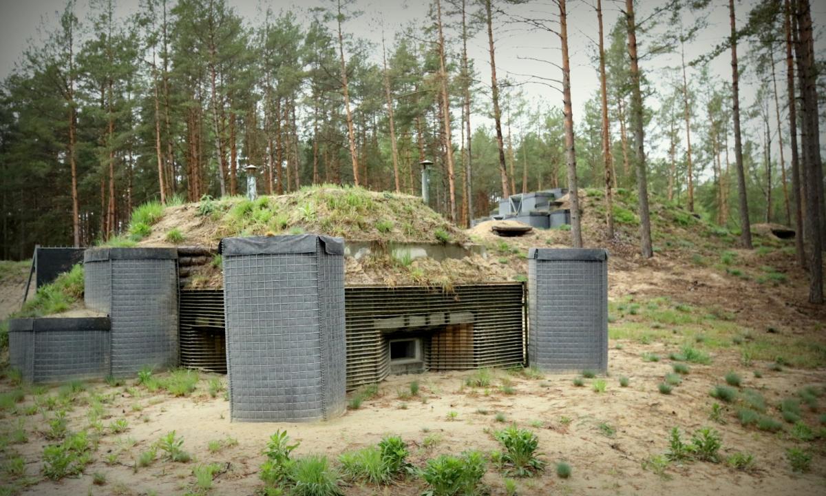 Pelkės, minų laukai ir kaponieriai – kaip Ukraina pavertė sieną su Baltarusija tvirtove (Foto)