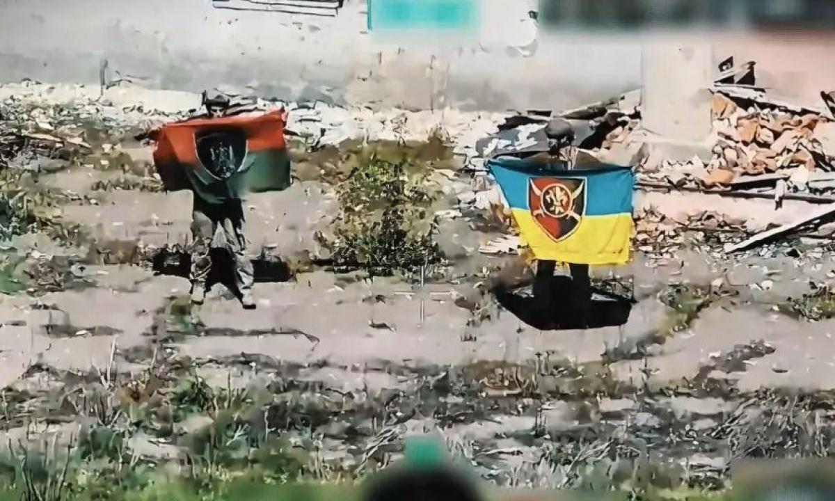 Ukrainos vėliava vėl plevėsuoja! „Nauja taktika duoda rezultatų“