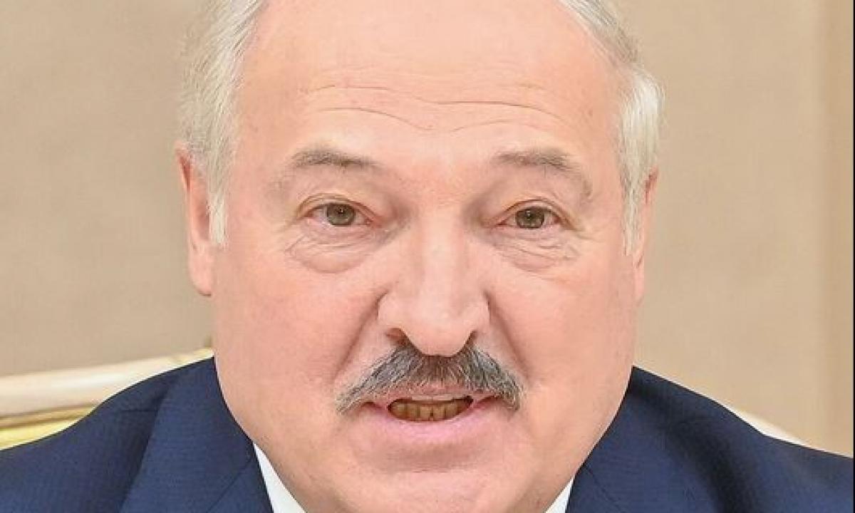 Lukašenka spąstuose: baltarusiai aktyviai stos į Ukrainos pusę