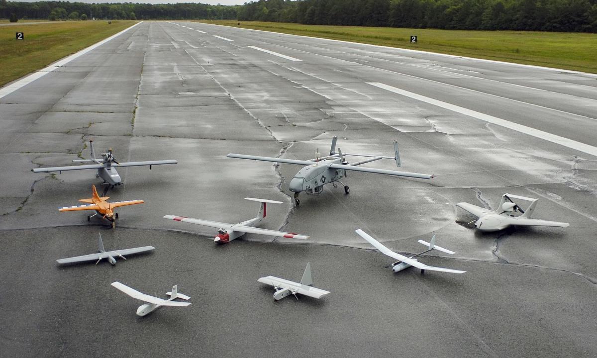 Tūkstantis dronų per parą: Ukraina ruošia „dronų cunamį“, kurio neatlaikys jokia priešlėktuvinė gynyba (Video)