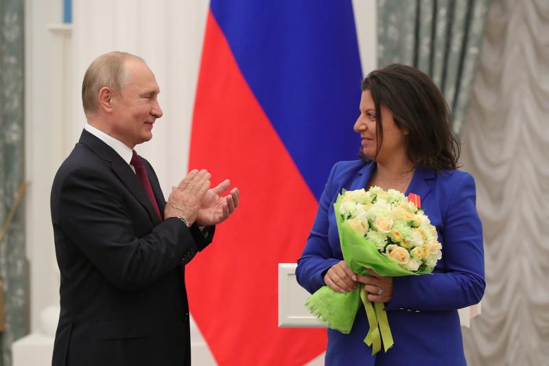 V. Putinas ir M. Simonian