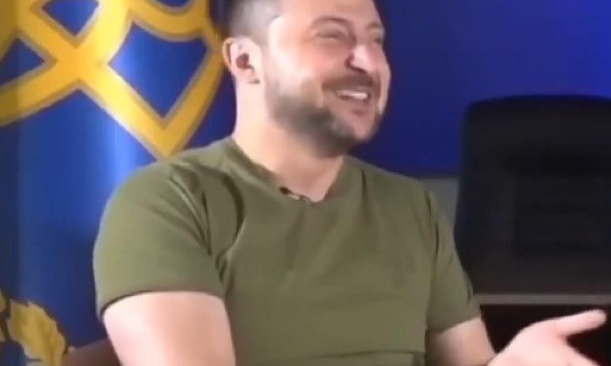 Zelenskio juodasis humoras: „Rusai tikriausiai verktų“ (Video)