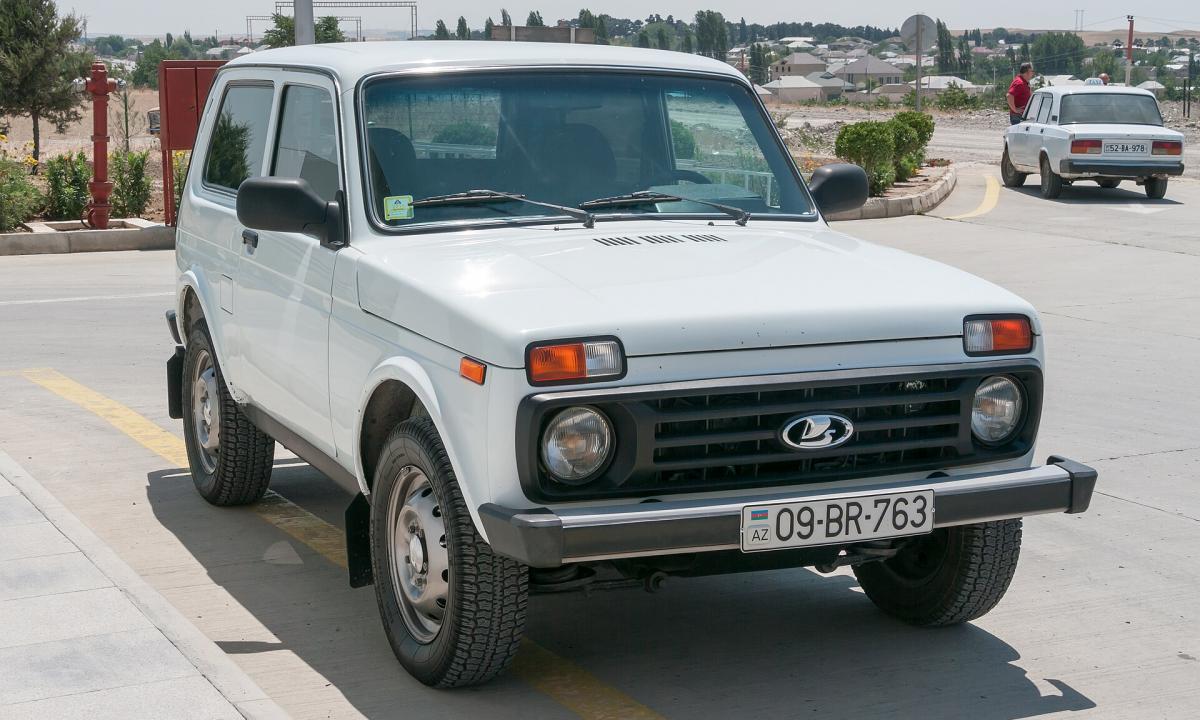 Rusijos milžinė dingsta iš Europos. Per metus pardavė tik 3 automobilius