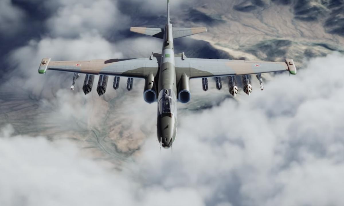 Su-25 lėktuvų namai skendi dūmuose: Rusija skaičiuoja nuostolius