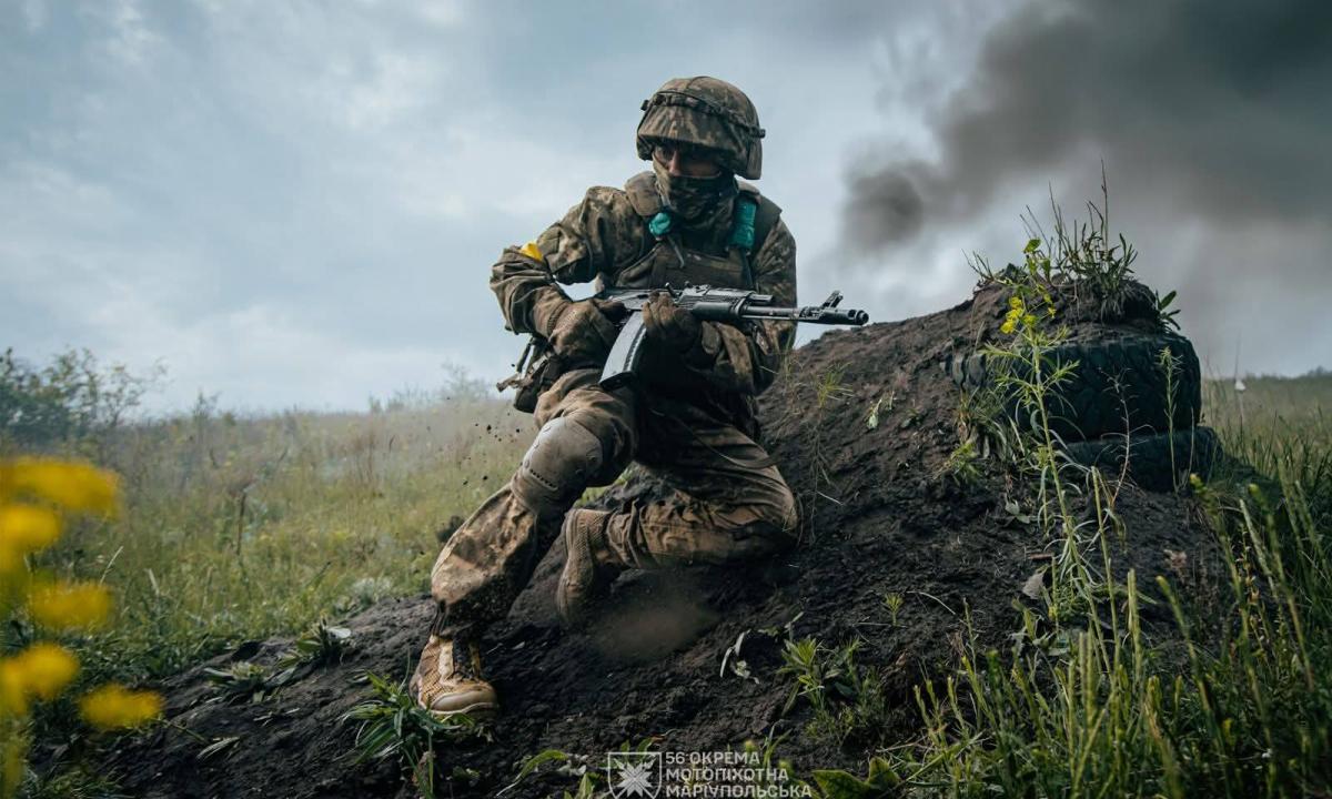Karo gesinimas: Baltieji rūmai ruošia priverstinį taikos planą Ukrainai
